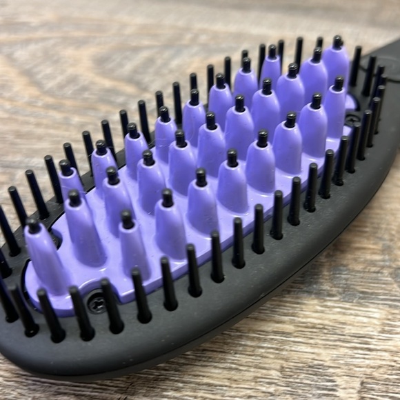 DAFNI Go Hair Straightening Ceramic Brush & Storage Case - Picture 5 of 7